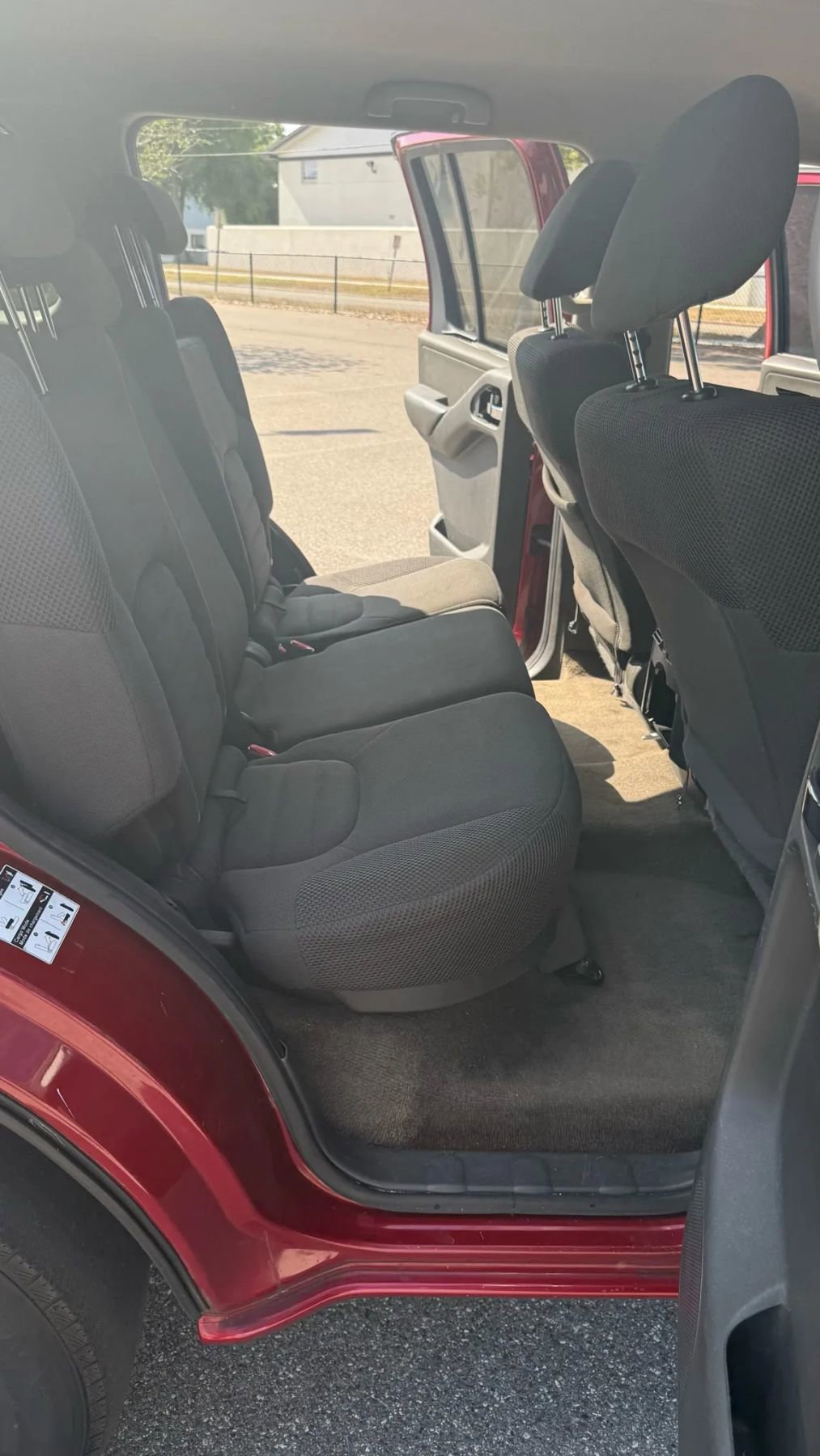 Used 2011 Nissan Pathfinder S image 11