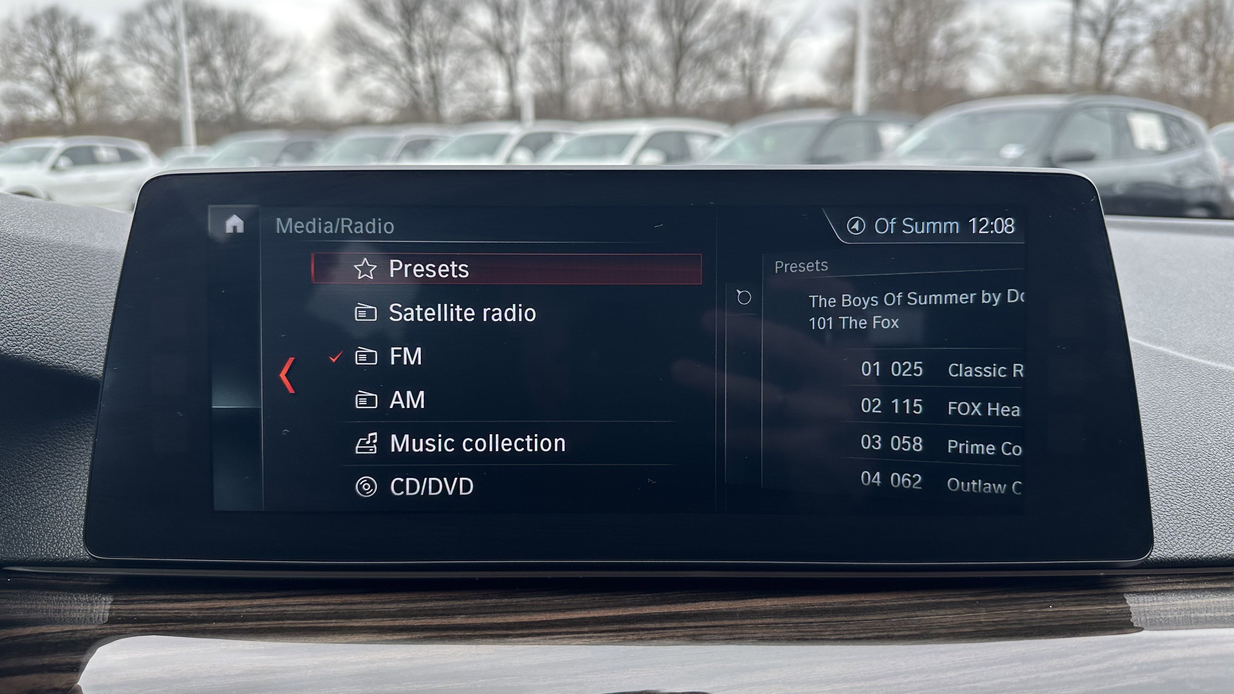 Used 2017 BMW 540i xDrive image 24