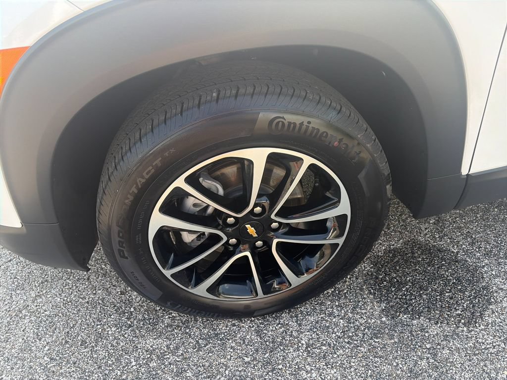 Used 2026 Chevrolet TrailBlazer LT FWD image 32