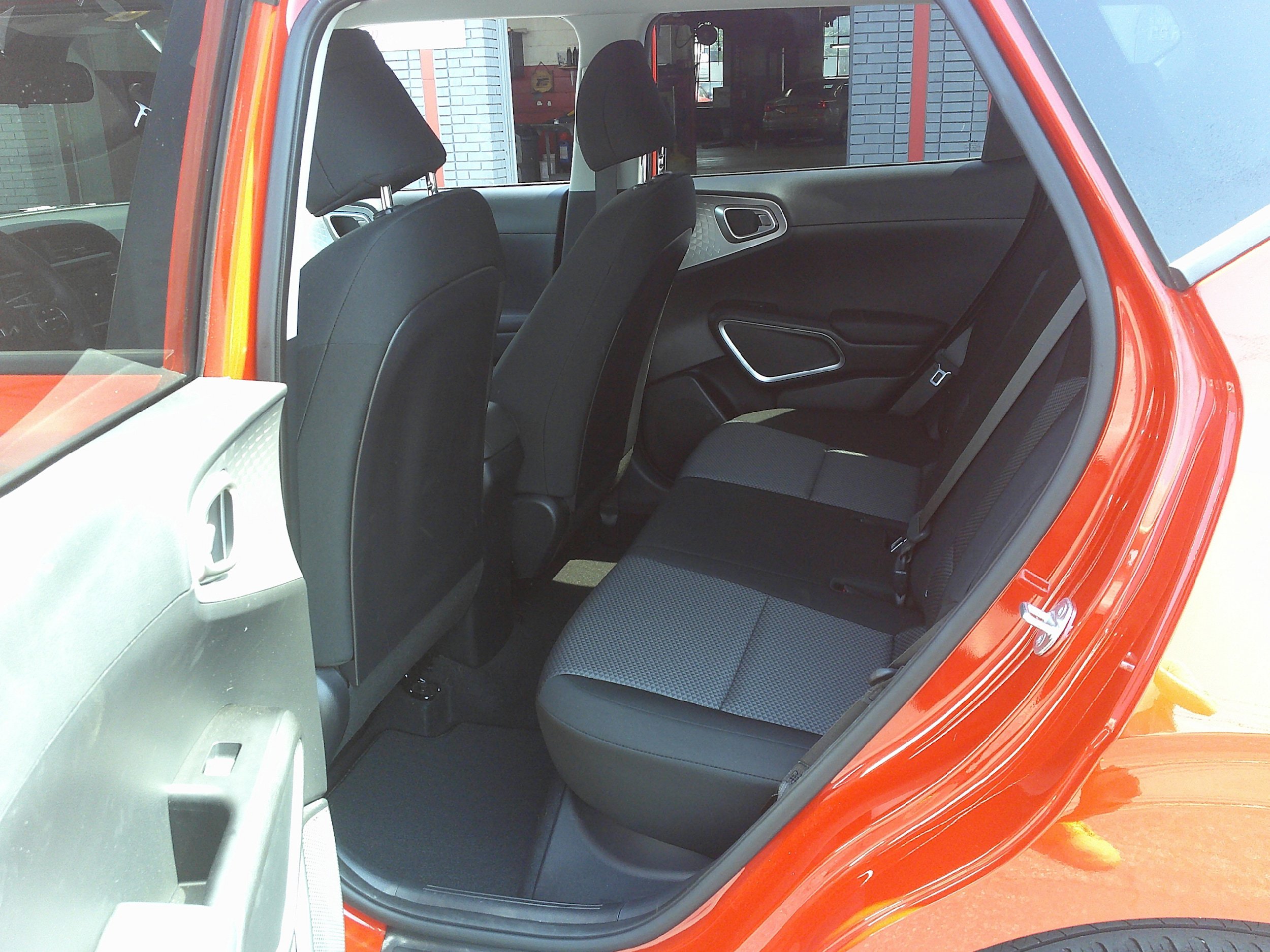 Used 2023 Kia Soul LX FWD image 17