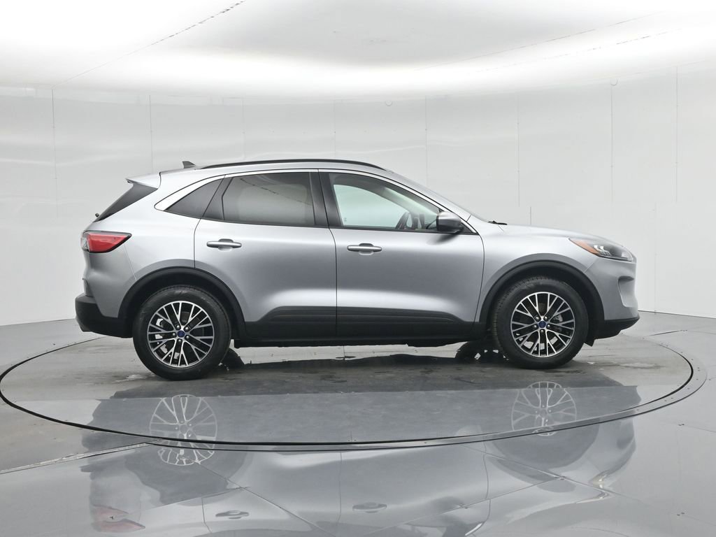 Certified 2022 Ford Escape SEL image 28