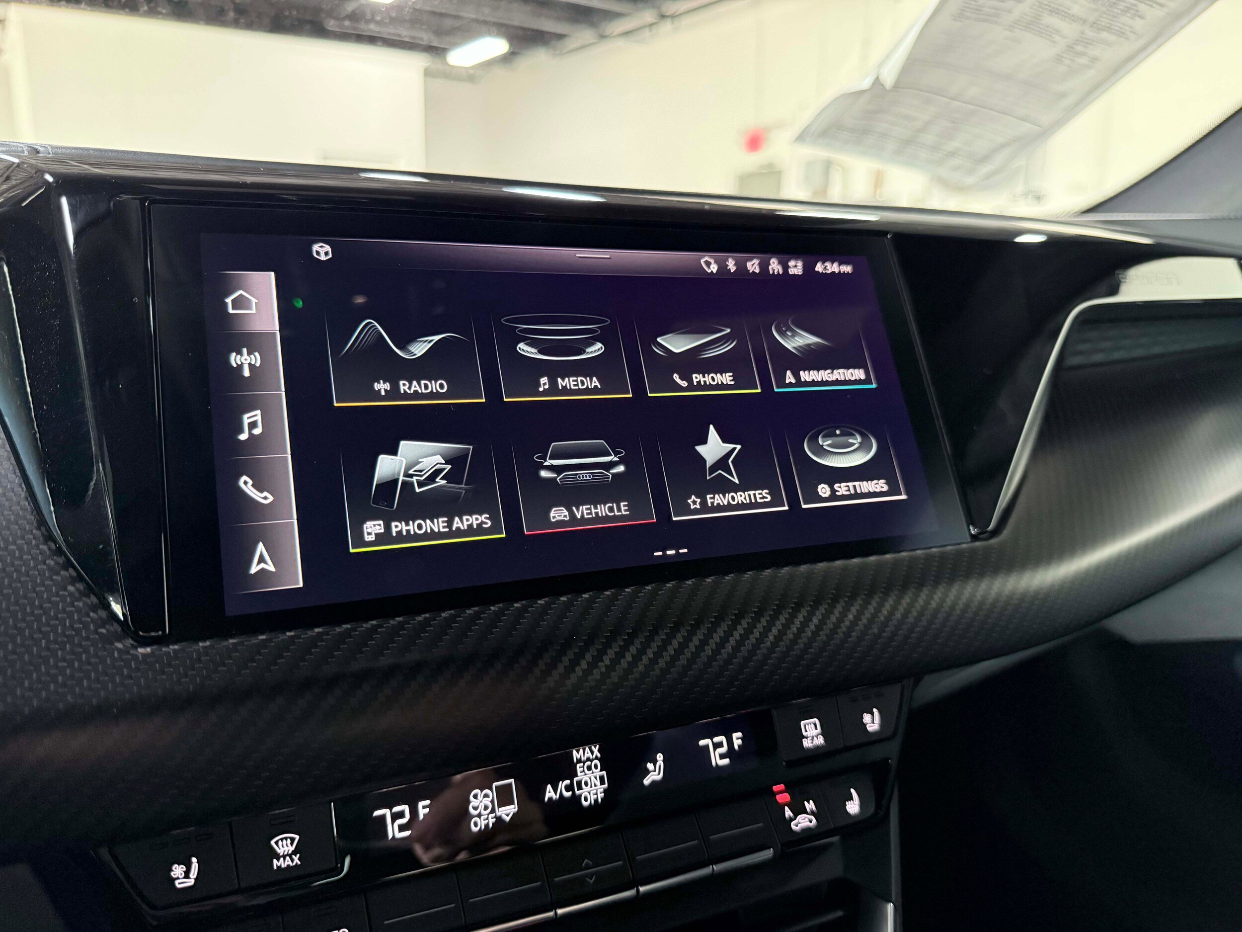 Used 2022 Audi e-tron GT Premium Plus w/ Performance Package AWD/4WD image 22