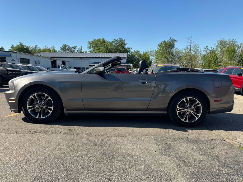 Used 2014 Ford Mustang Premium RWD image 11