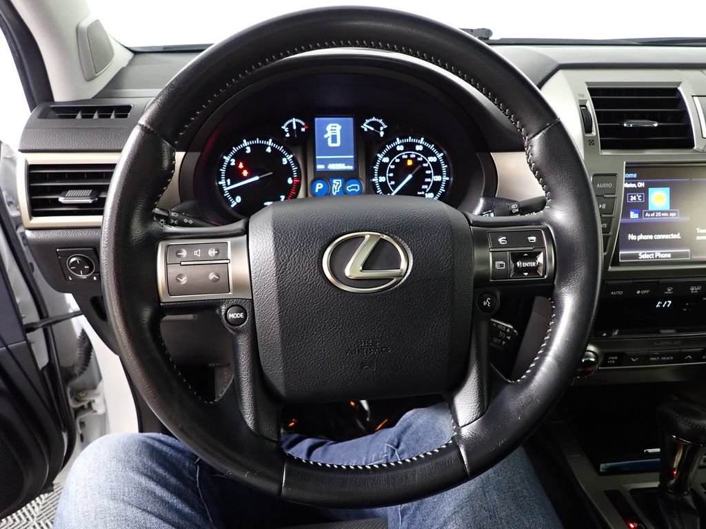 Used 2018 Lexus GX 460 w/ Preferred Accessory Package AWD/4WD image 29