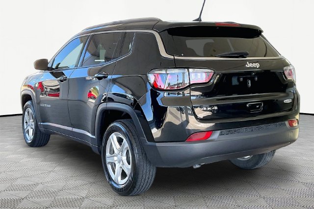 Used 2024 Jeep Compass Latitude AWD/4WD image 4