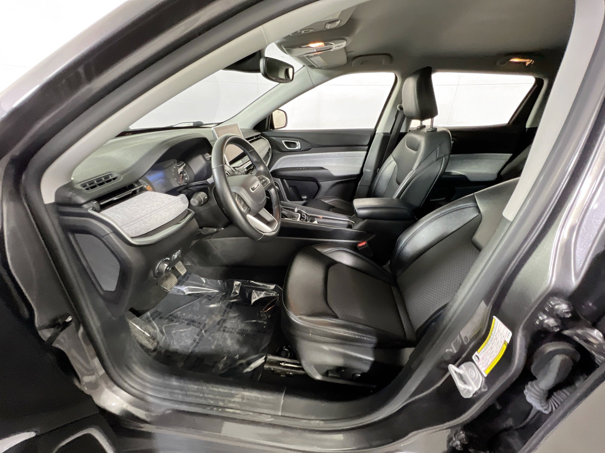 Used 2022 Jeep Compass Latitude w/ Convenience Group image 19