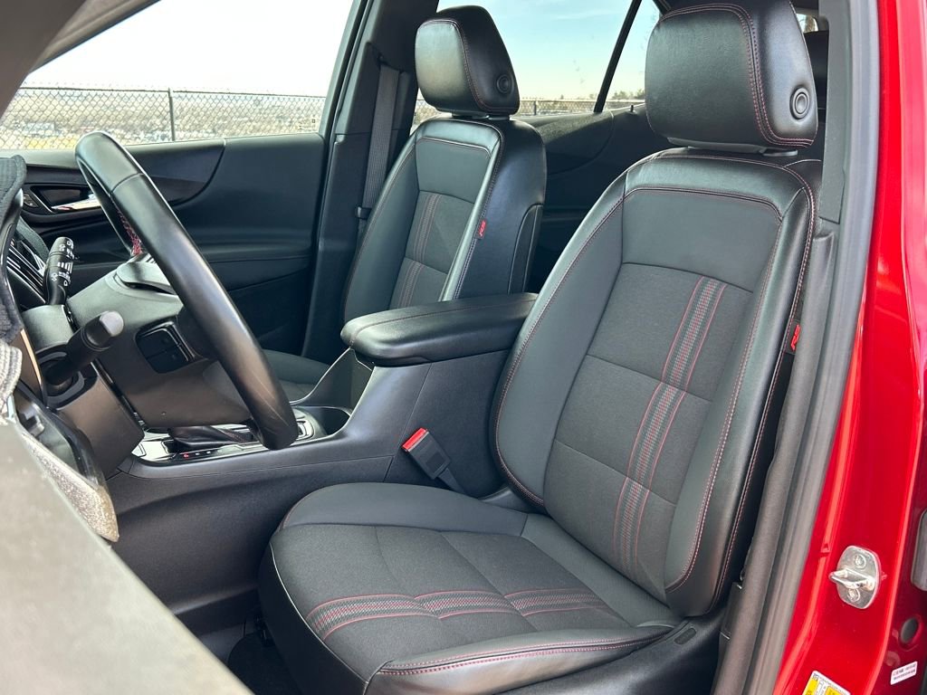 Used 2023 Chevrolet Equinox RS image 17