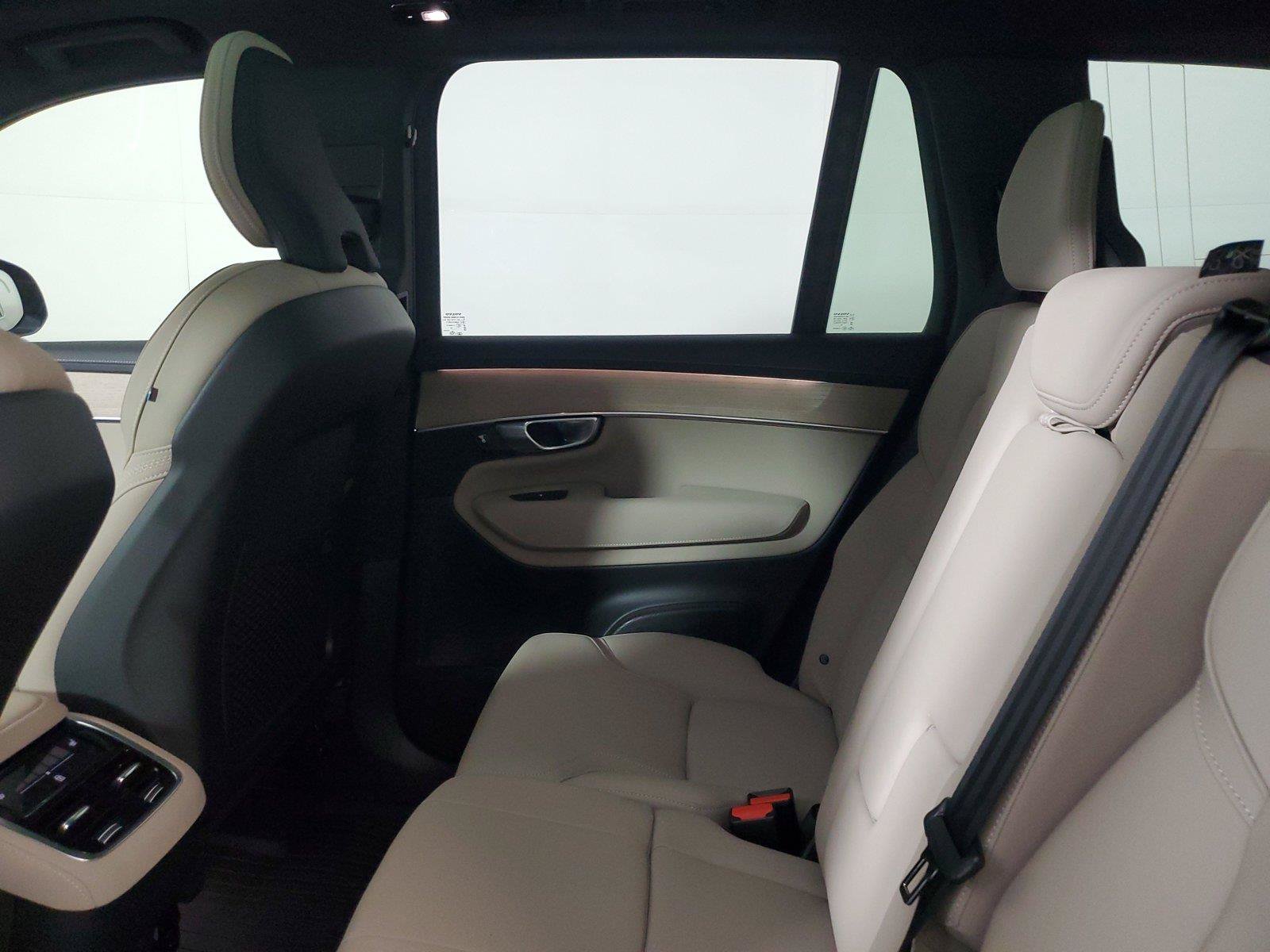 Certified 2026 Volvo XC90 B6 Plus w/ Protection Package Premier AWD/4WD image 12