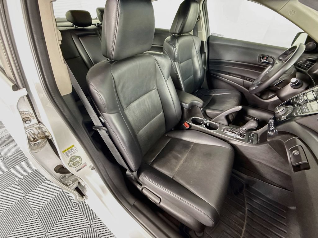 Used 2014 Acura ILX w/ Technology Package FWD image 30