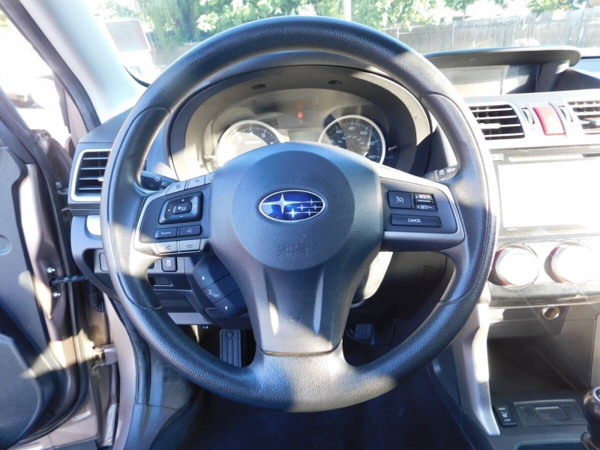 Used 2016 Subaru Forester 2.5i Premium w/ Popular Package #2 AWD/4WD image 8