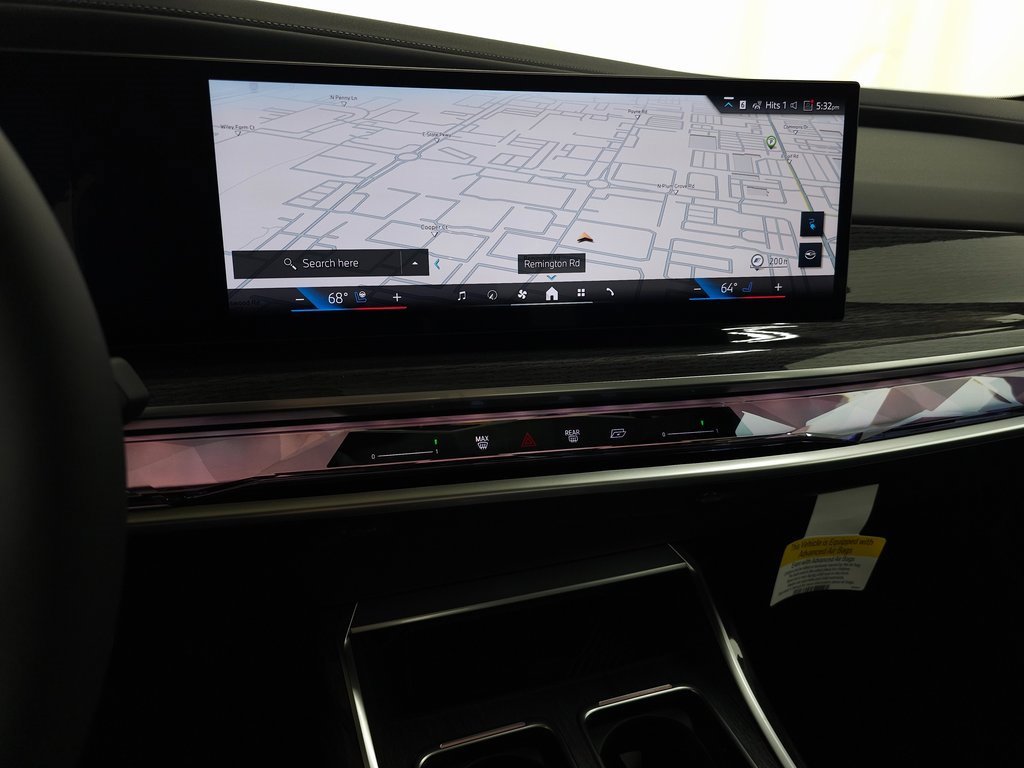 Used 2025 BMW i7 eDrive50 w/ M Sport Package image 19