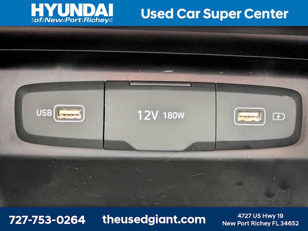Used 2023 Hyundai Santa Cruz SE AWD/4WD image 22