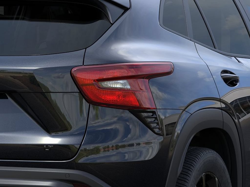 New 2026 Chevrolet Trax LT w/ Sunroof Package FWD image 11