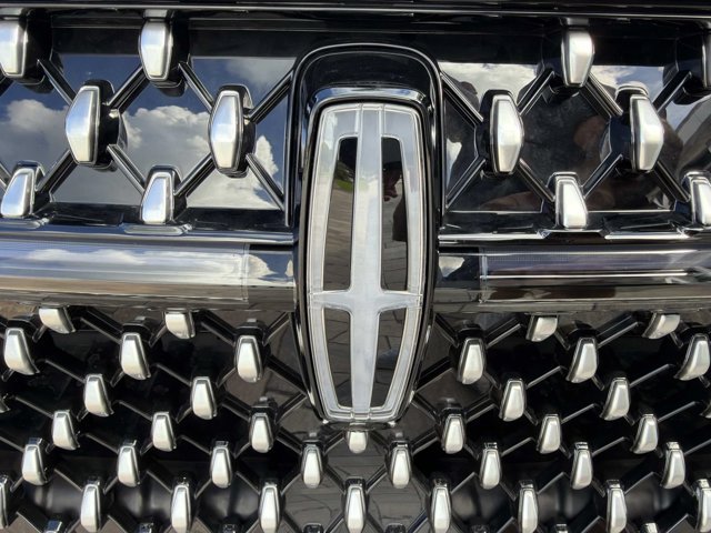New 2026 Lincoln Nautilus Reserve AWD/4WD image 7