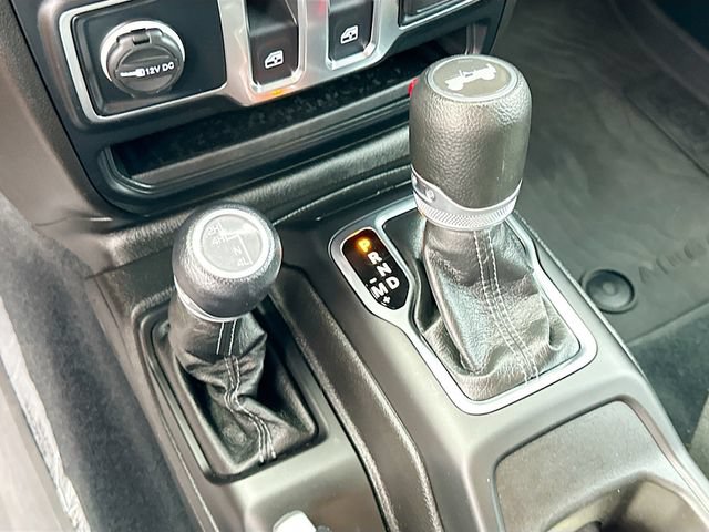 Used 2024 Jeep Wrangler Sport AWD/4WD image 17