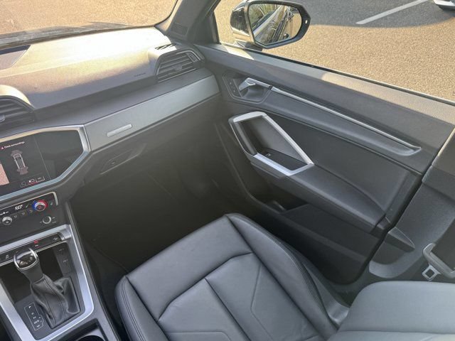 Certified 2025 Audi Q3 2.0T Premium AWD/4WD image 14
