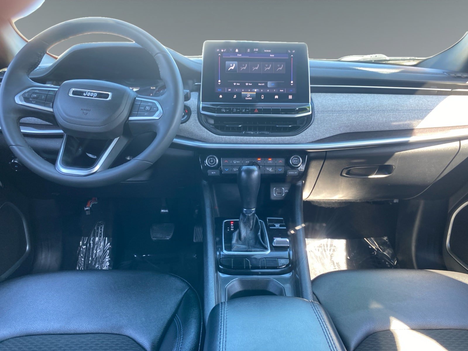 Used 2023 Jeep Compass Latitude w/ Convenience Group AWD/4WD image 10
