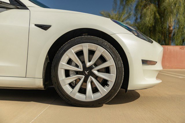 Used 2022 Tesla Model 3 image 9