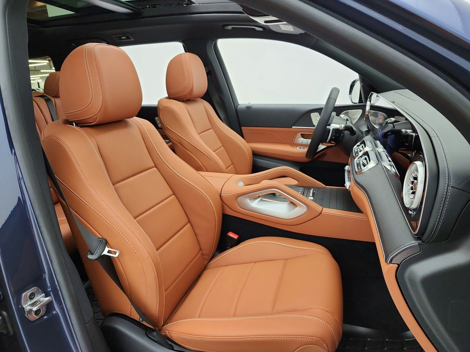 New 2027 Mercedes-Benz GLS 450 4MATIC image 15