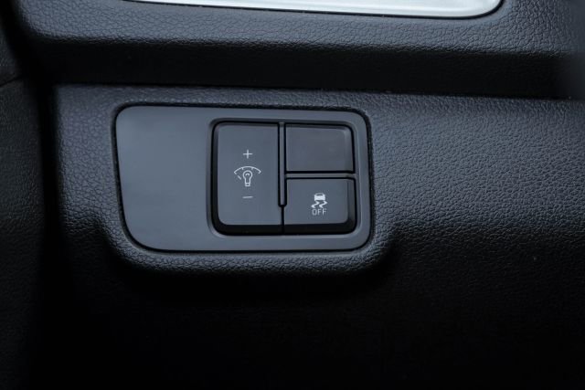 Used 2020 Hyundai Accent SE image 31