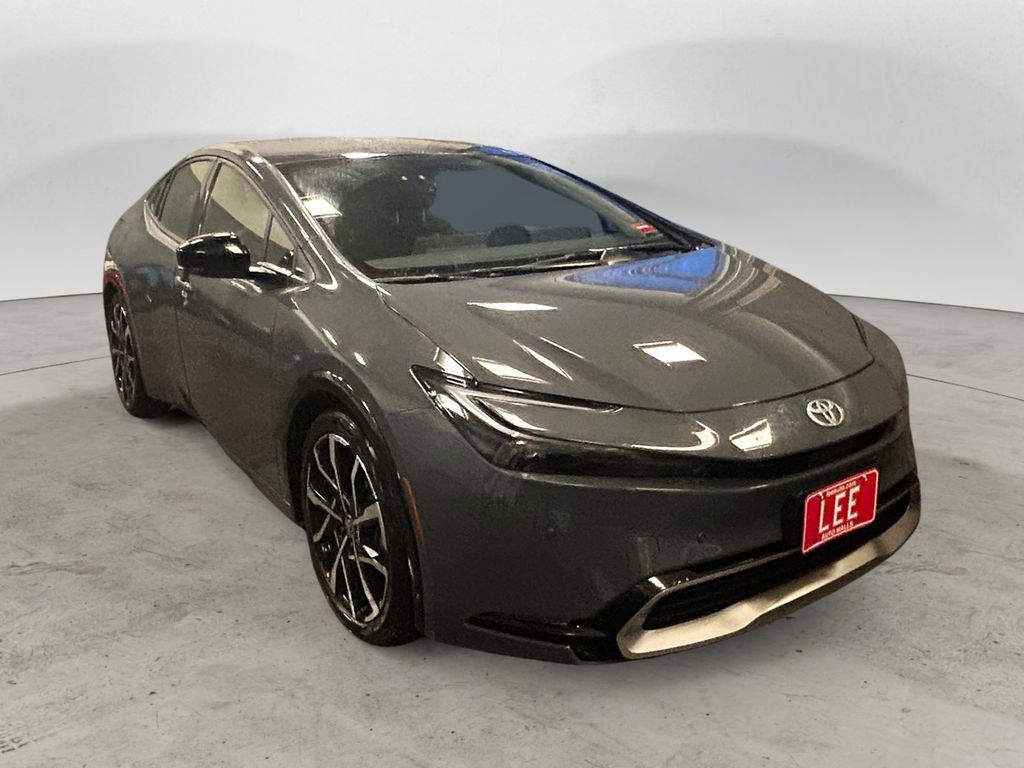 Used 2024 Toyota Prius Prime FWD image 7
