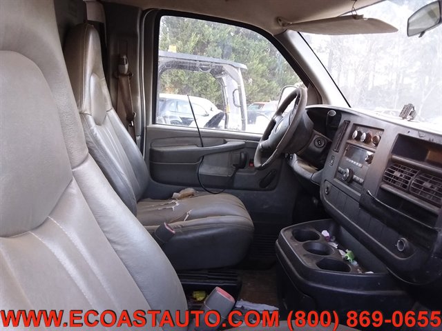 Used 2009 Chevrolet Express 2500 image 6