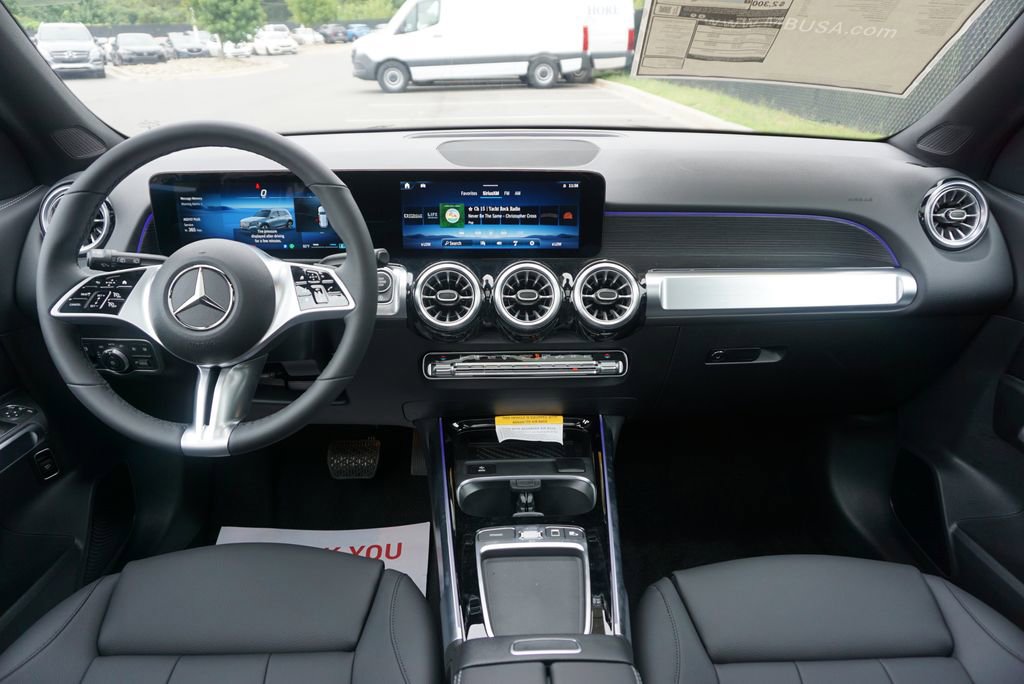 New 2025 Mercedes-Benz GLB 250 4MATIC image 17