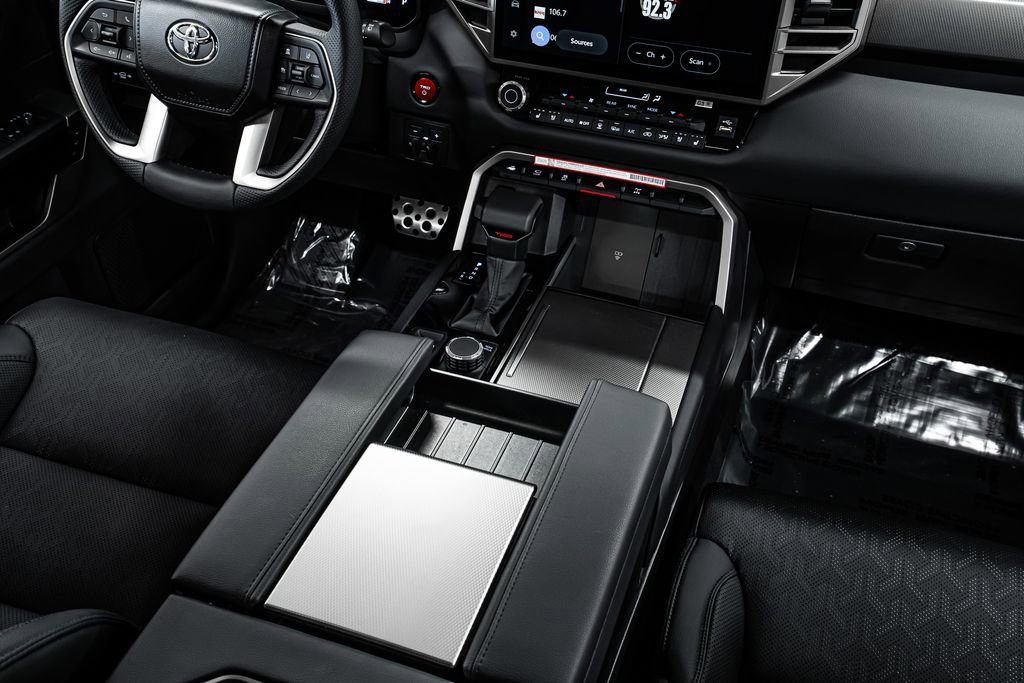 Used 2025 Toyota Sequoia Limited w/ TRD Off-Road Package image 18