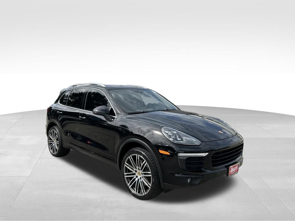 Used 2016 Porsche Cayenne AWD/4WD image 7