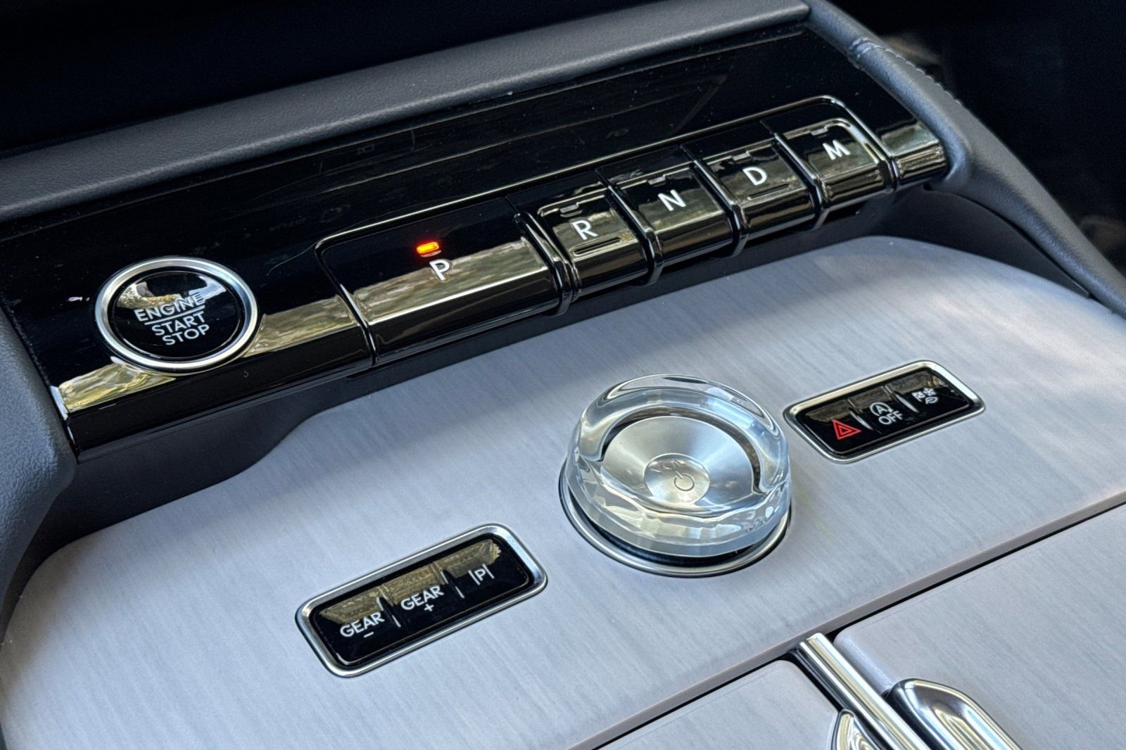 Certified 2025 Lincoln Navigator L Reserve image 21