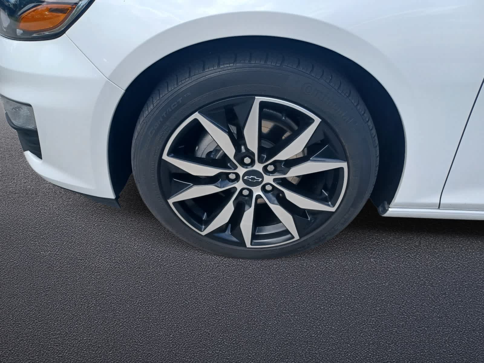 Used 2023 Chevrolet Malibu RS FWD image 20