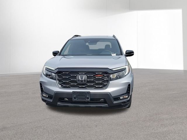 Used 2023 Honda Passport TrailSport image 3