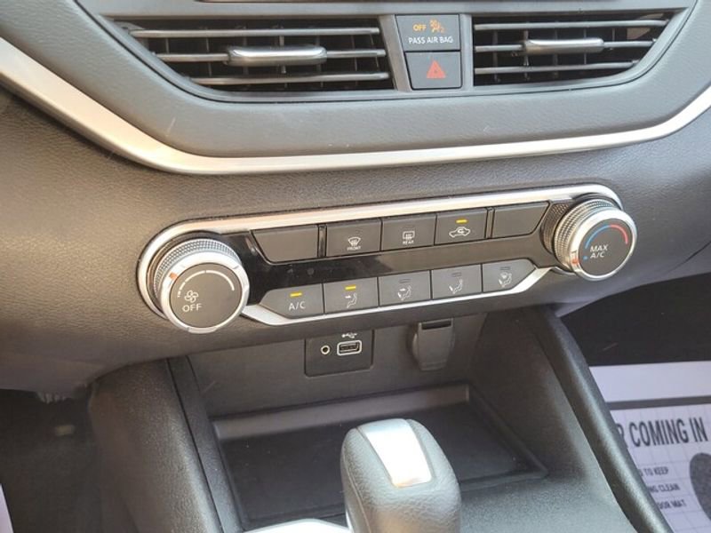 Used 2024 Nissan Altima 2.5 S image 20