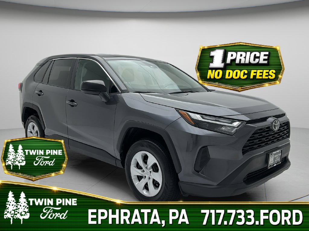 Used 2025 Toyota RAV4 LE AWD/4WD image 1