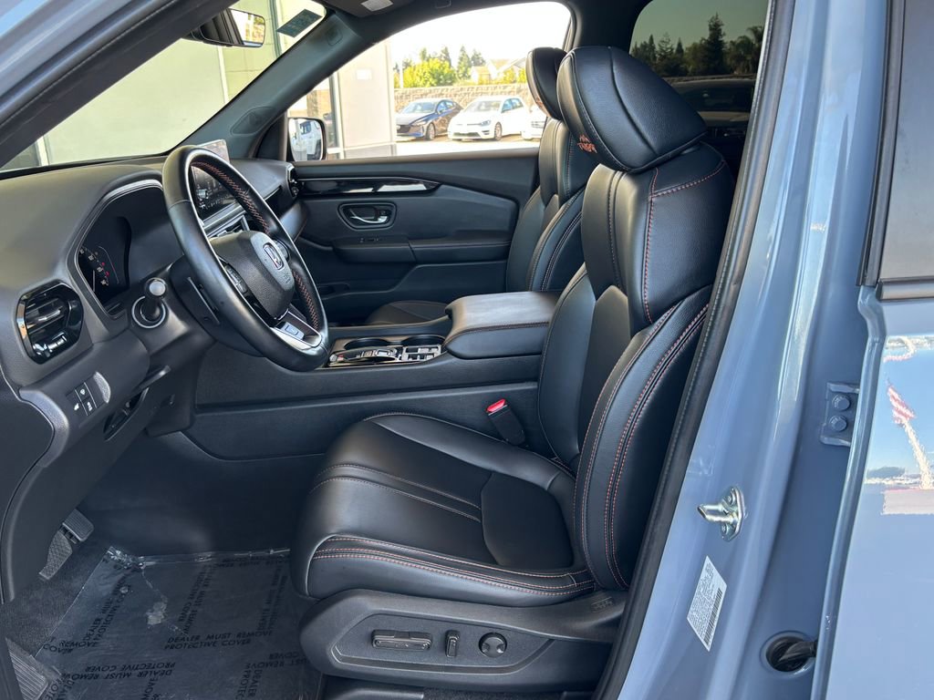 Used 2023 Honda Pilot TrailSport image 24