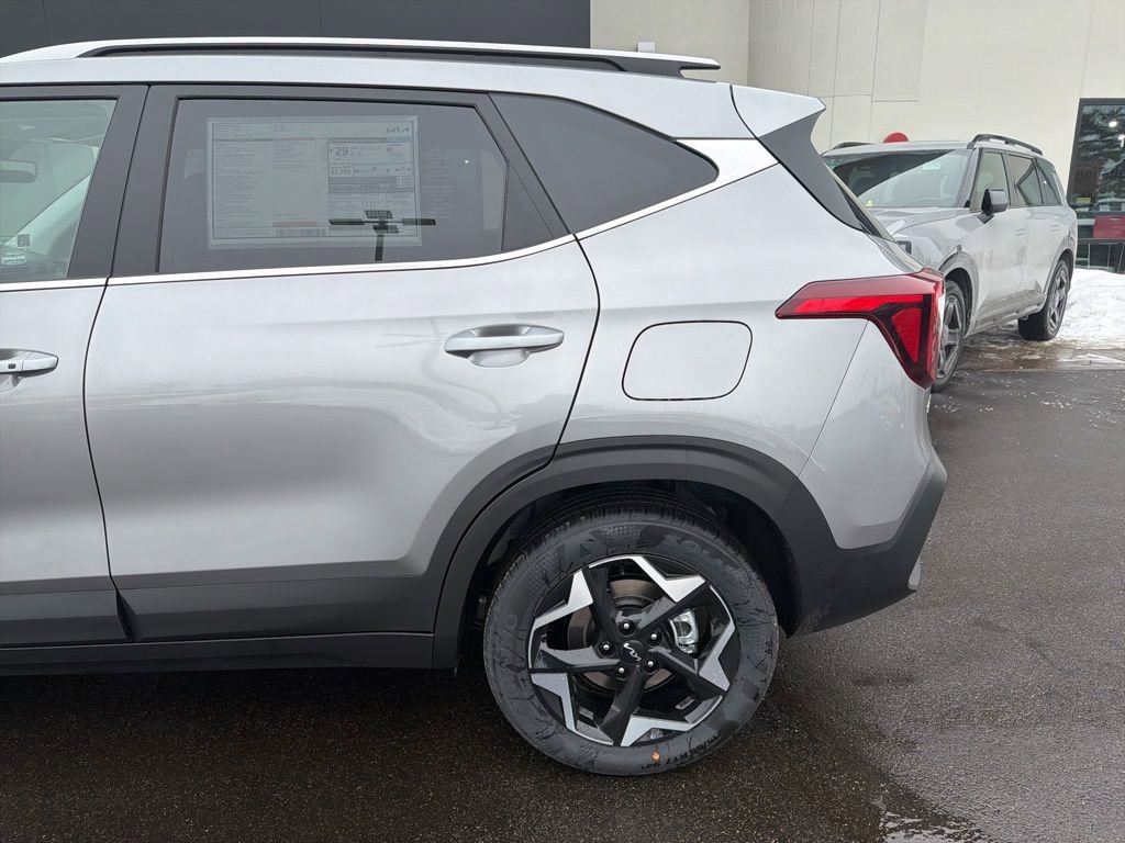 New 2026 Kia Seltos EX image 10
