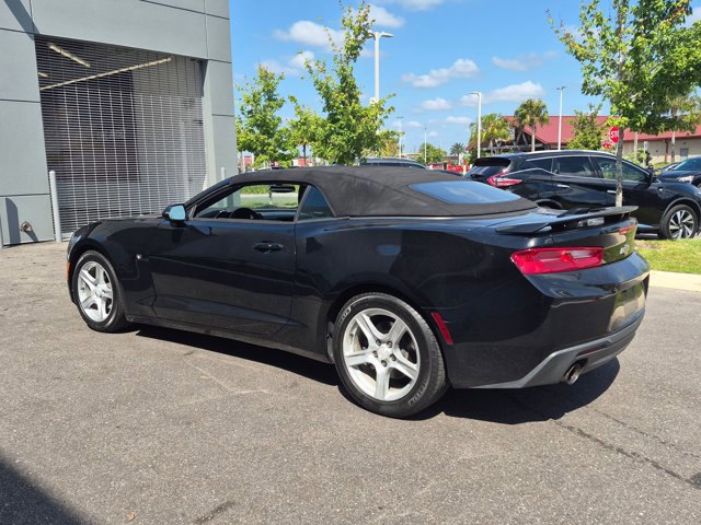 Used 2016 Chevrolet Camaro LT RWD image 4
