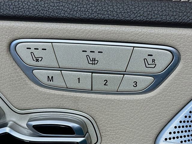 Used 2015 Mercedes-Benz S 550 Sedan image 21