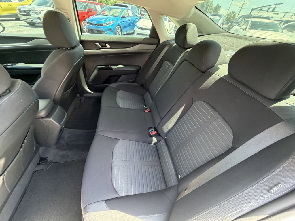 Used 2025 Kia K5 LXS FWD image 17