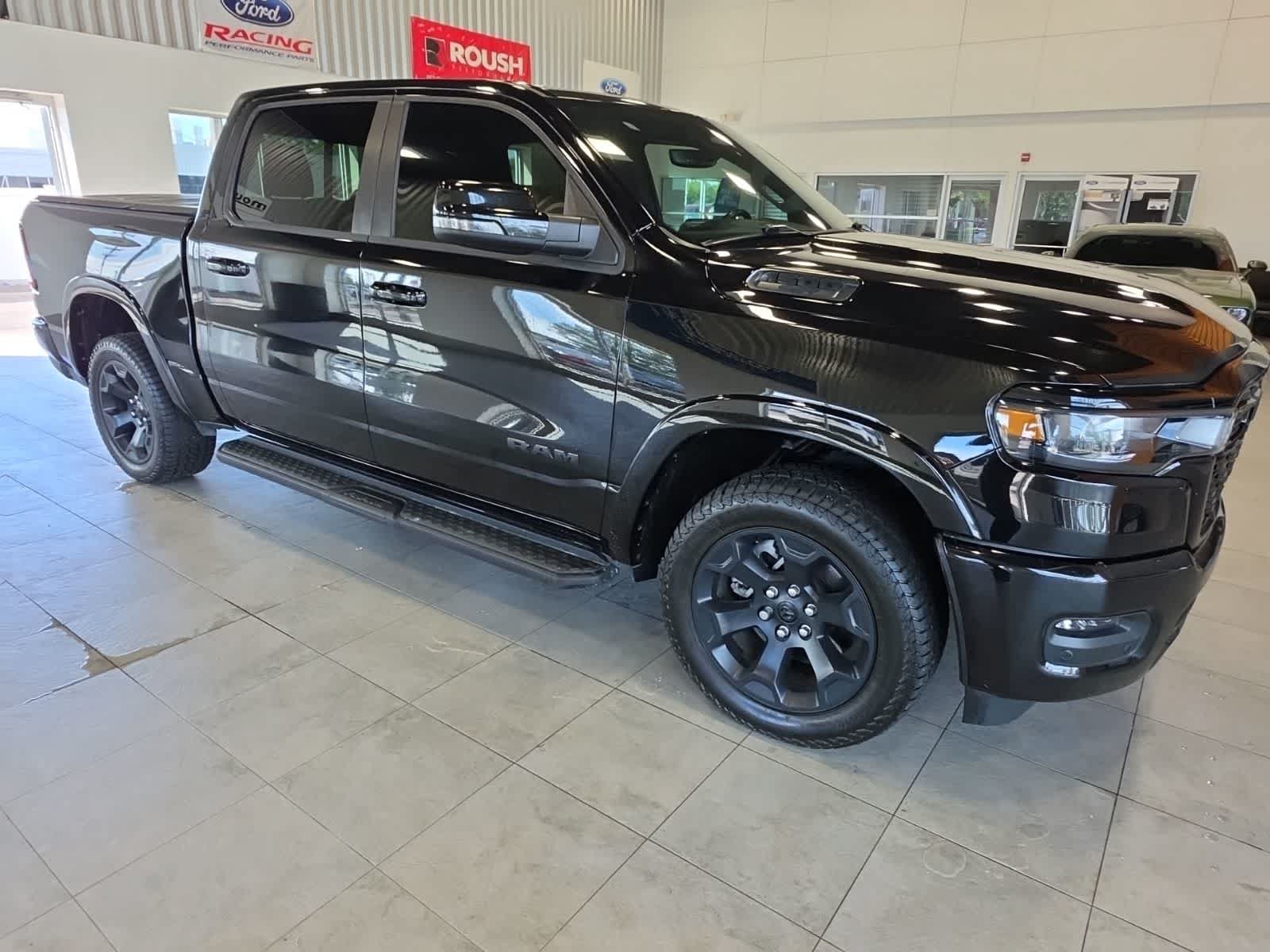 Used 2025 RAM 1500 Big Horn AWD/4WD image 6