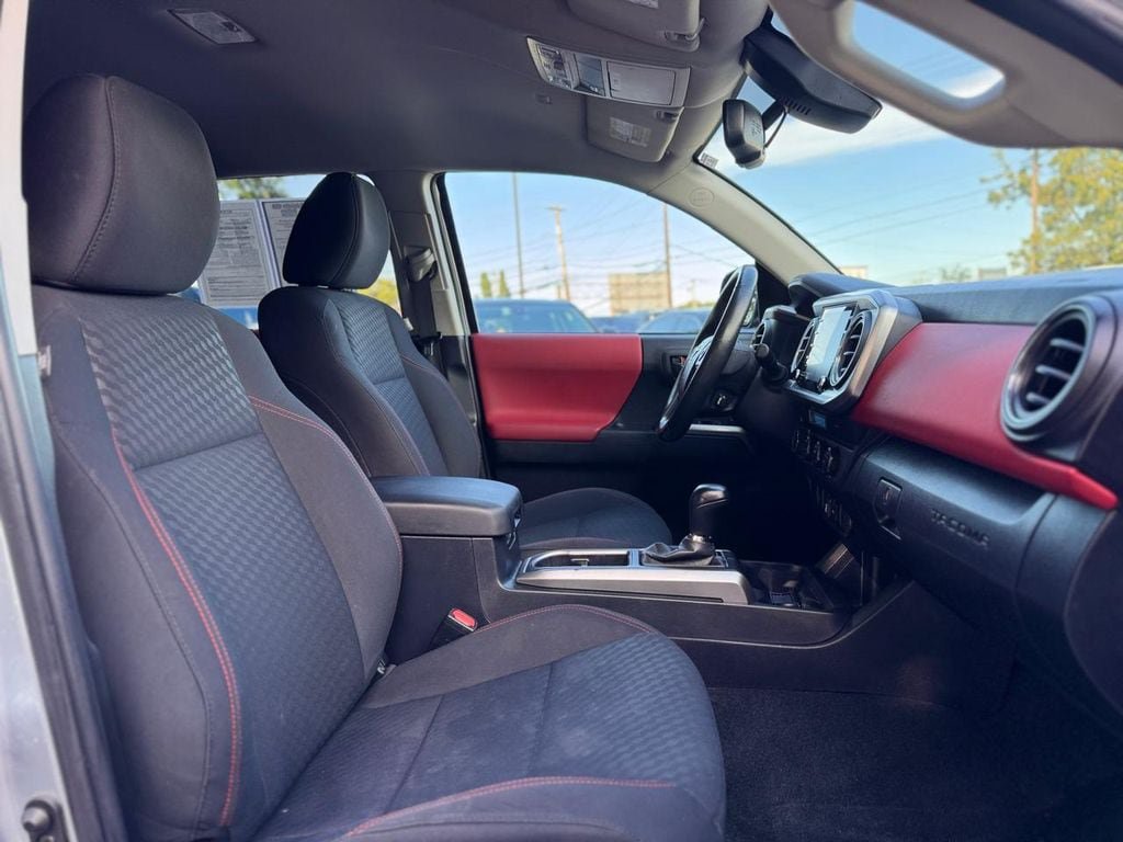 Used 2023 Toyota Tacoma SR5 AWD/4WD image 23