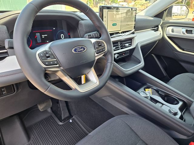 New 2026 Ford Explorer Active RWD image 6