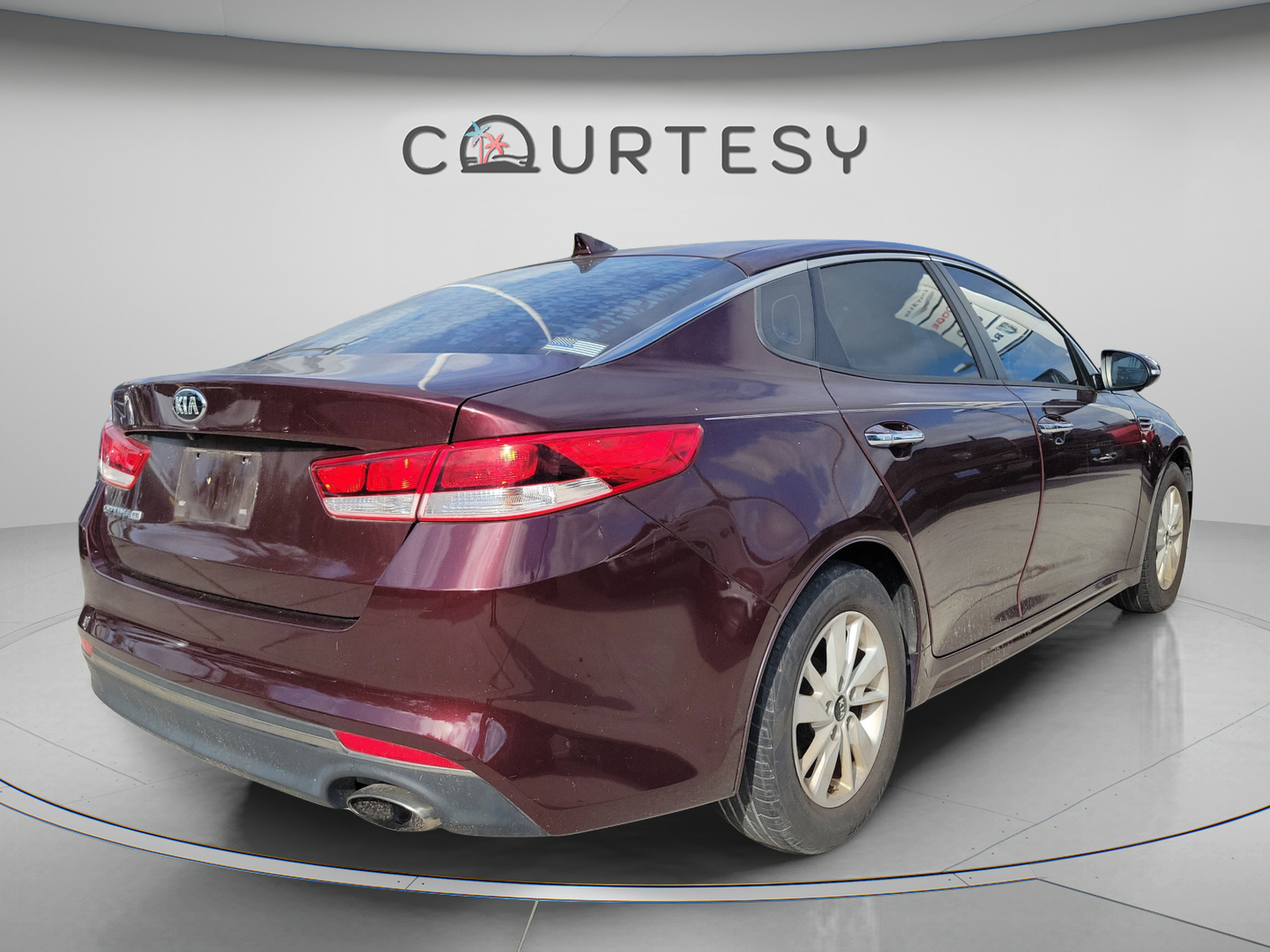 Used 2017 Kia Optima LX w/ Driver Convenience Package FWD image 3