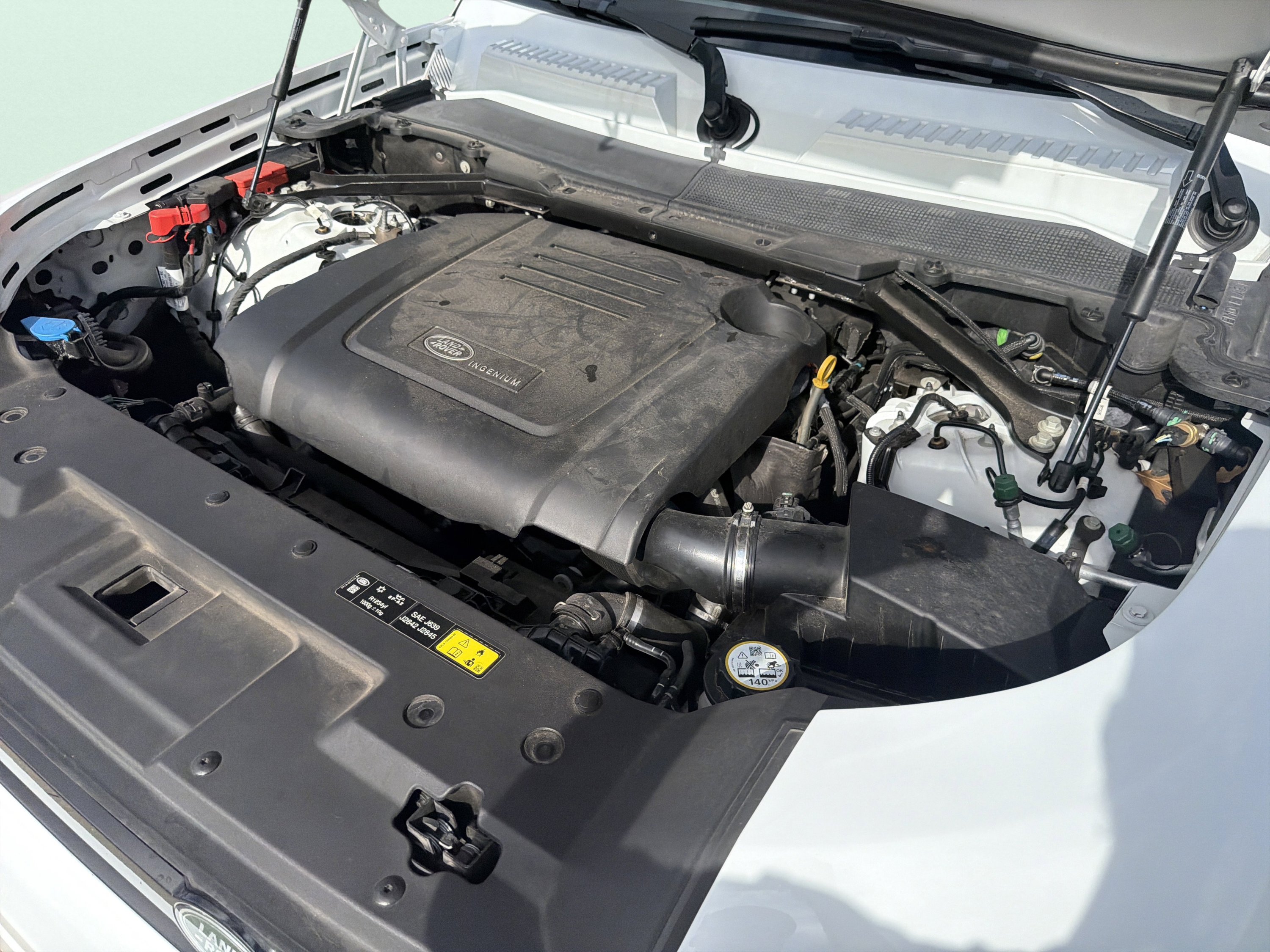 Used 2022 Land Rover Defender 110 S AWD/4WD image 14
