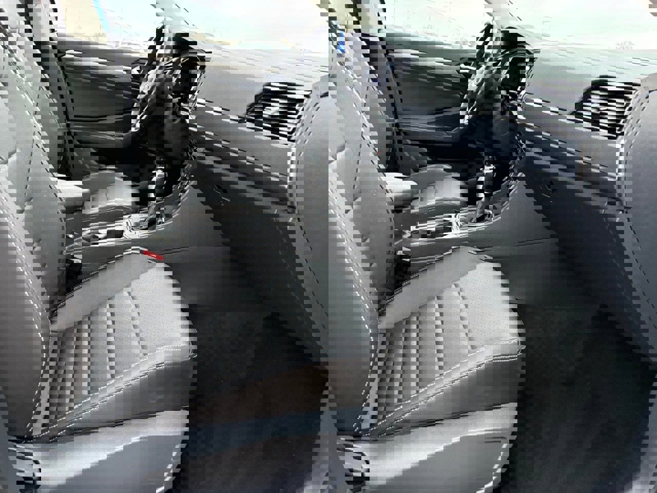 Used 2024 Volkswagen Jetta SE image 35