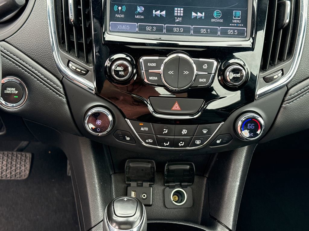 Used 2016 Chevrolet Cruze Premier FWD image 26