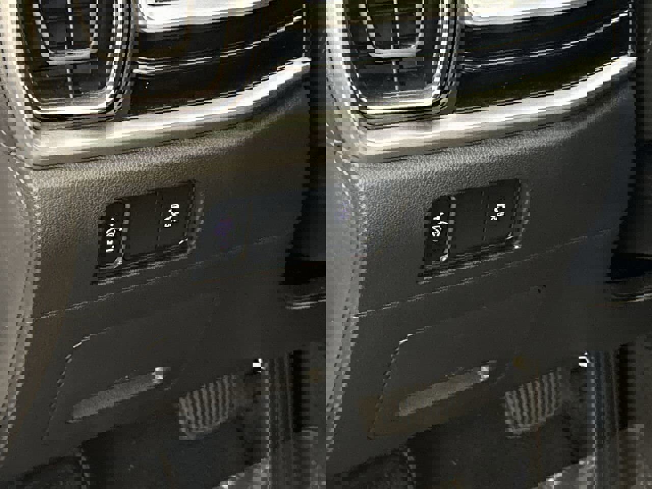 Used 2024 Kia Sorento S image 12