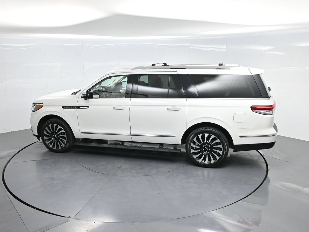 Used 2023 Lincoln Navigator L Black Label AWD/4WD image 69