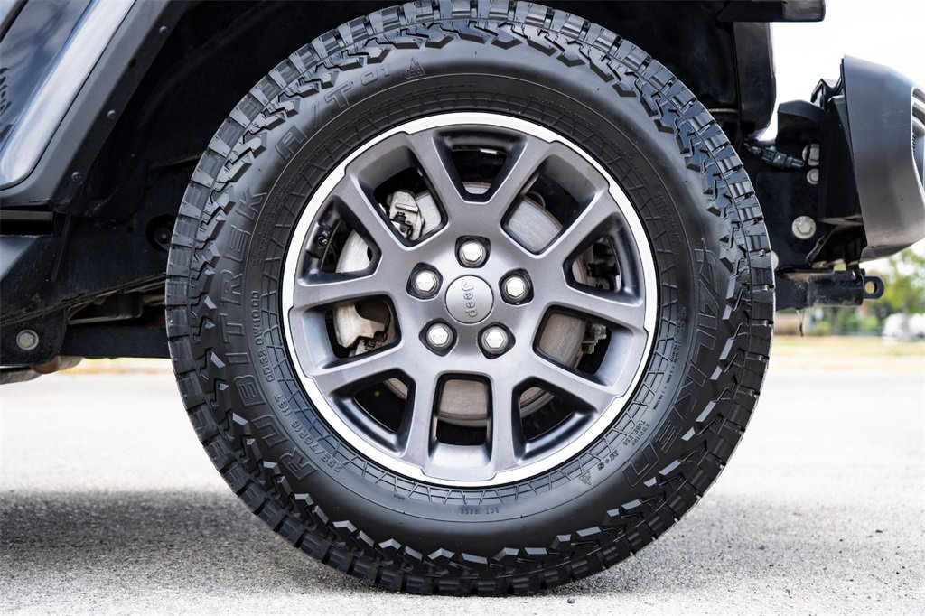 Used 2021 Jeep Wrangler Sport image 3