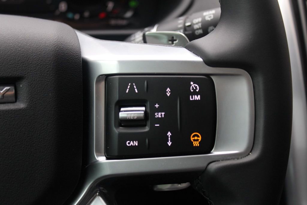 Certified 2025 Land Rover Discovery S AWD/4WD image 18